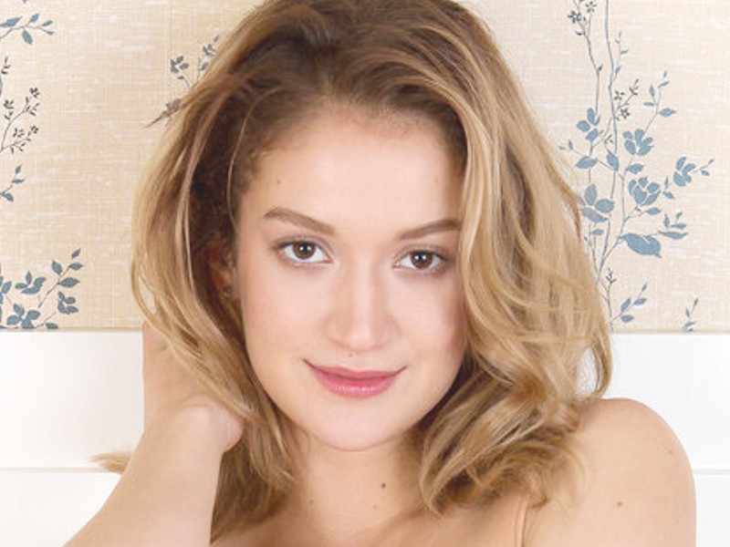 Dakota Burd Metart Dakota Burd
