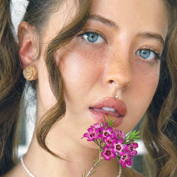 Elena Wolfe